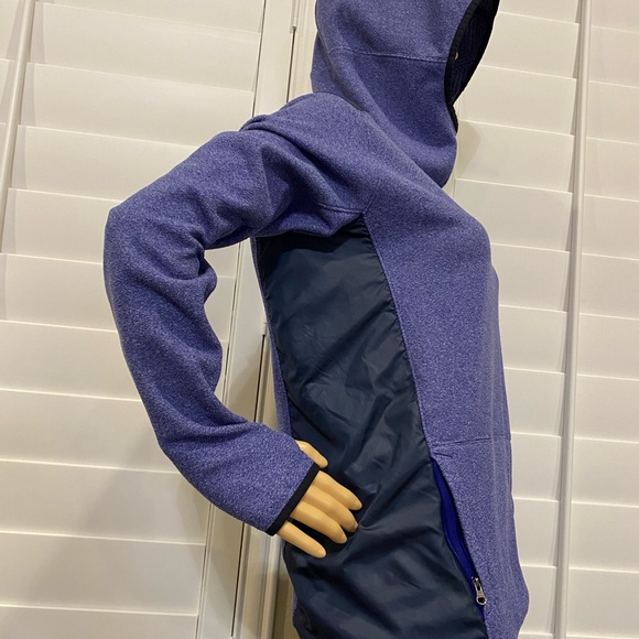 LIKE NEW – WOMEN’S “UNDER ARMOUR” COLD GEAR TURTLENECK HOODED FLEECE PULLOVER - Picture 2 of 13